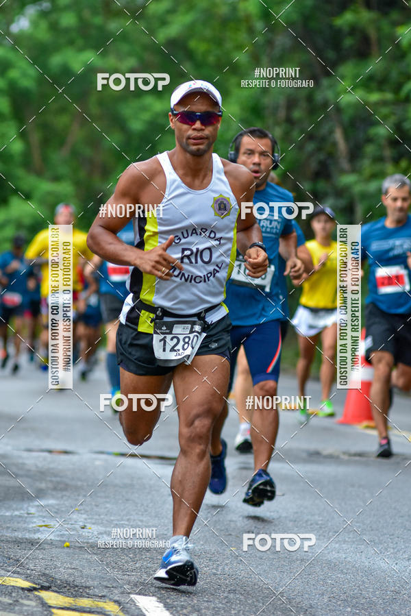Buy your photos of the eventSANTANDER TRACK&FIELD RUN SERIES Barra Shopping on Fotop