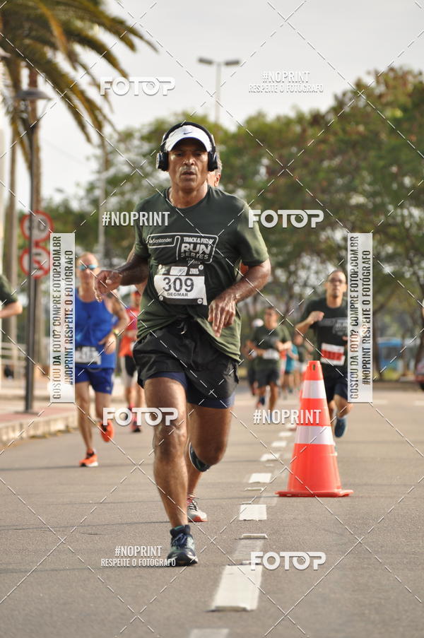 Buy your photos of the eventSANTANDER TRACK&FIELD RUN SERIES Shopping Vitria on Fotop