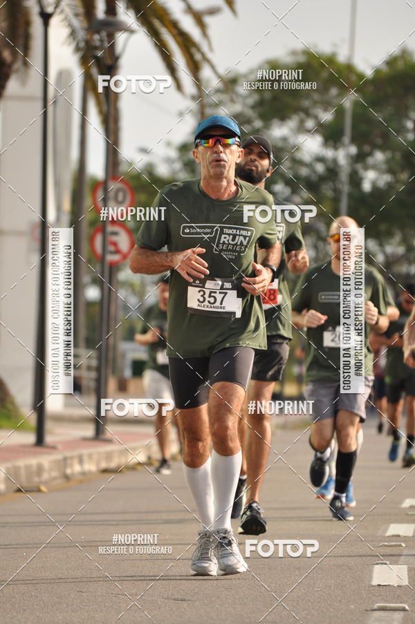 Buy your photos of the eventSANTANDER TRACK&FIELD RUN SERIES Shopping Vitria on Fotop
