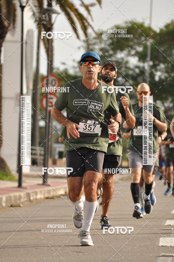 Buy your photos of the eventSANTANDER TRACK&FIELD RUN SERIES Shopping Vitria on Fotop