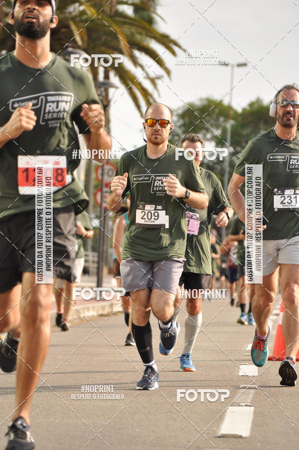 Buy your photos of the eventSANTANDER TRACK&FIELD RUN SERIES Shopping Vitria on Fotop