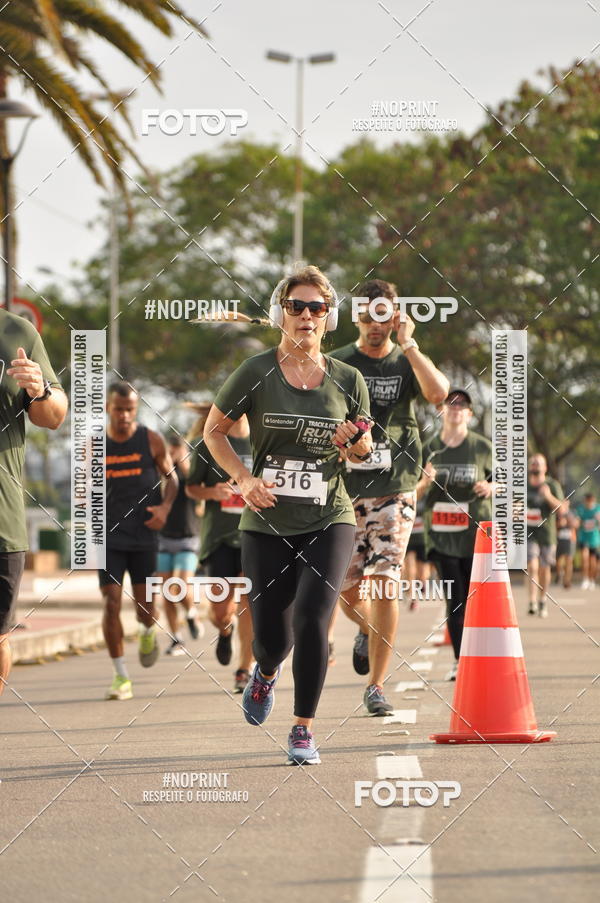 Buy your photos of the eventSANTANDER TRACK&FIELD RUN SERIES Shopping Vitria on Fotop