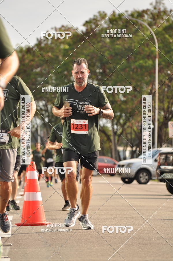 Buy your photos of the eventSANTANDER TRACK&FIELD RUN SERIES Shopping Vitria on Fotop