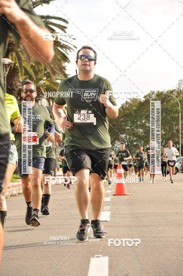 Buy your photos of the eventSANTANDER TRACK&FIELD RUN SERIES Shopping Vitria on Fotop