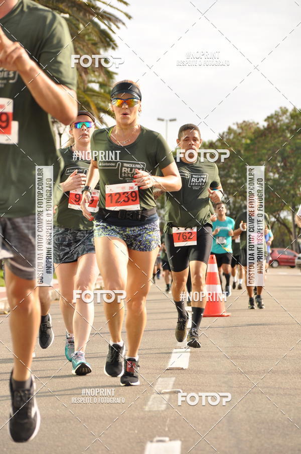 Buy your photos of the eventSANTANDER TRACK&FIELD RUN SERIES Shopping Vitria on Fotop