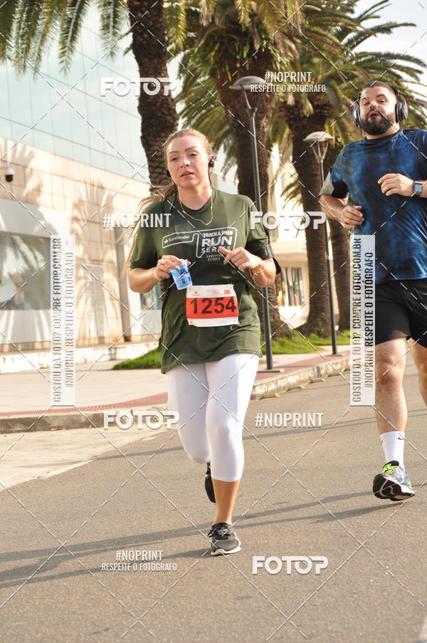 Buy your photos of the eventSANTANDER TRACK&FIELD RUN SERIES Shopping Vitria on Fotop