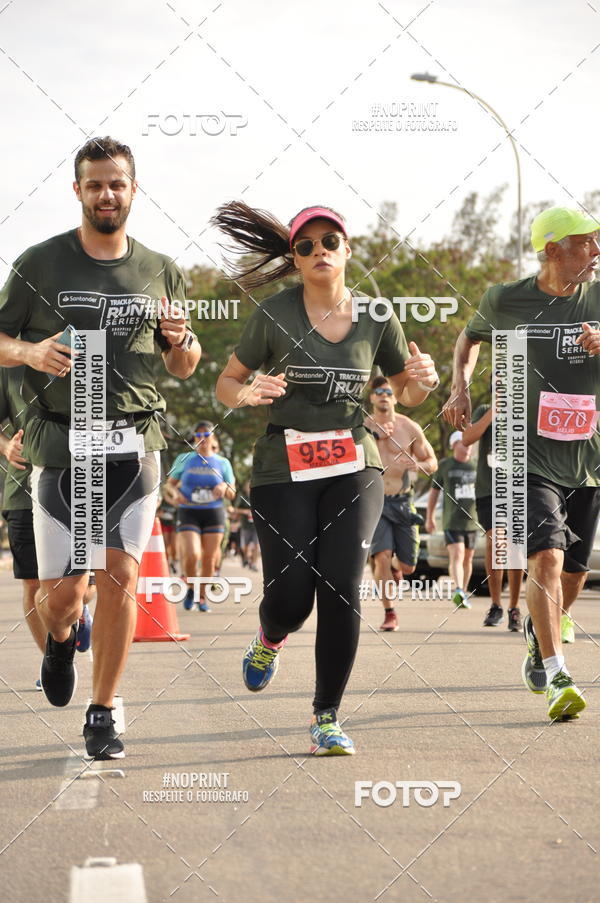 Buy your photos of the eventSANTANDER TRACK&FIELD RUN SERIES Shopping Vitria on Fotop