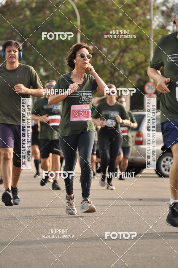 Buy your photos of the eventSANTANDER TRACK&FIELD RUN SERIES Shopping Vitria on Fotop