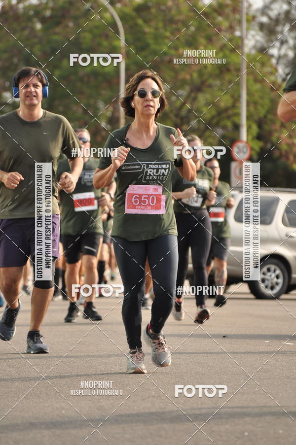 Buy your photos of the eventSANTANDER TRACK&FIELD RUN SERIES Shopping Vitria on Fotop