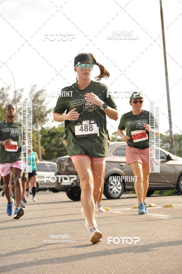 Buy your photos of the eventSANTANDER TRACK&FIELD RUN SERIES Shopping Vitria on Fotop