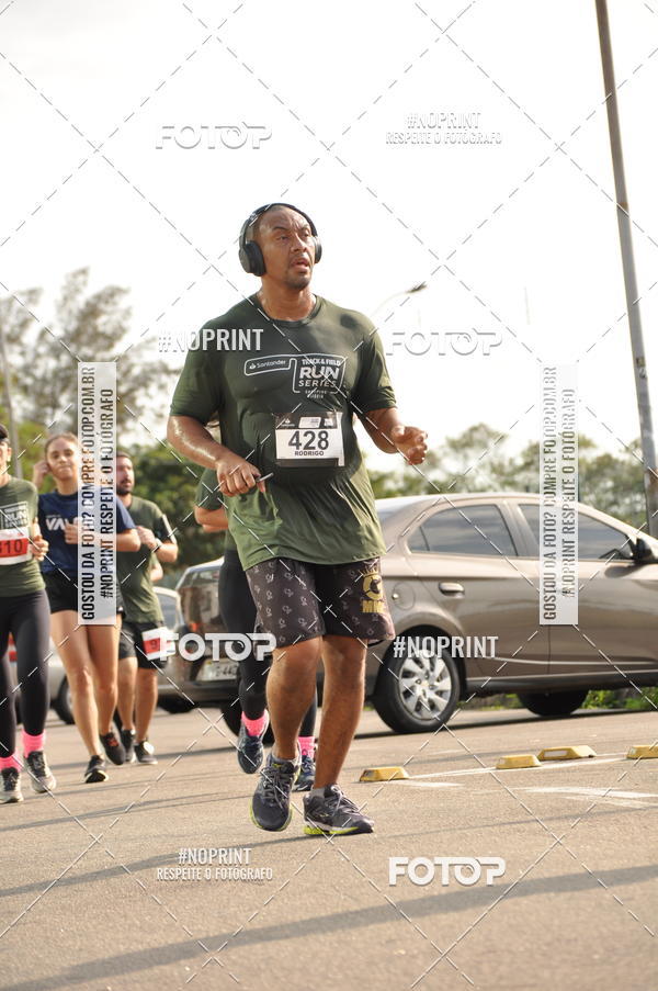 Buy your photos of the eventSANTANDER TRACK&FIELD RUN SERIES Shopping Vitria on Fotop