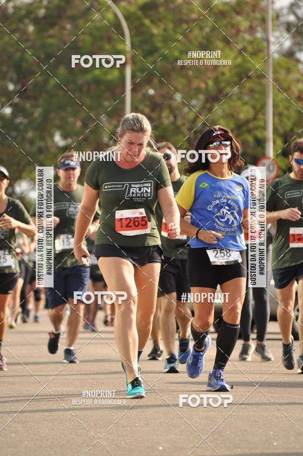 Buy your photos of the eventSANTANDER TRACK&FIELD RUN SERIES Shopping Vitria on Fotop