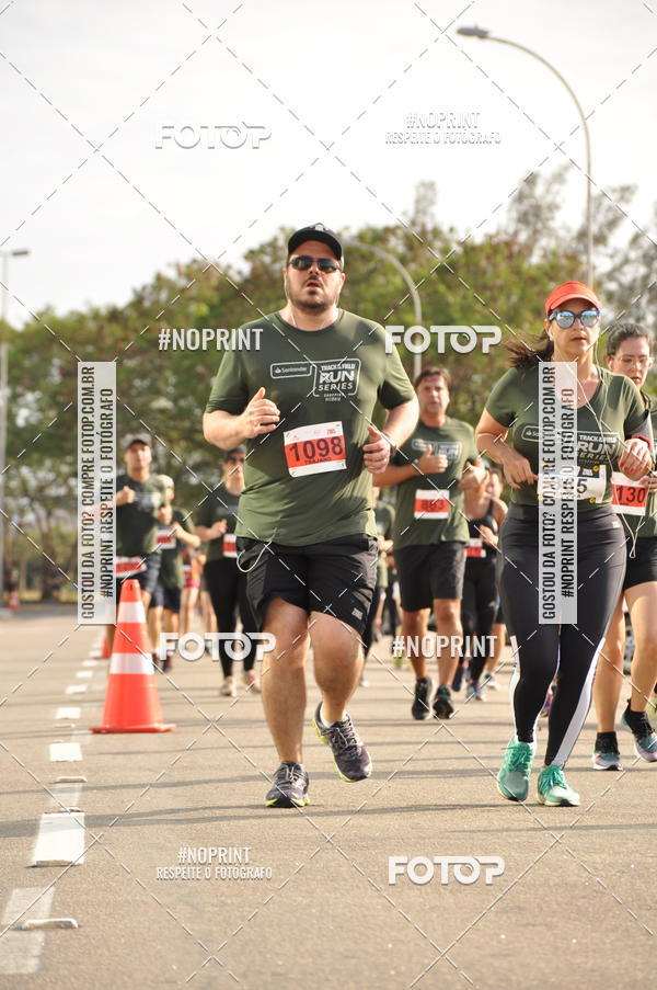 Buy your photos of the eventSANTANDER TRACK&FIELD RUN SERIES Shopping Vitria on Fotop