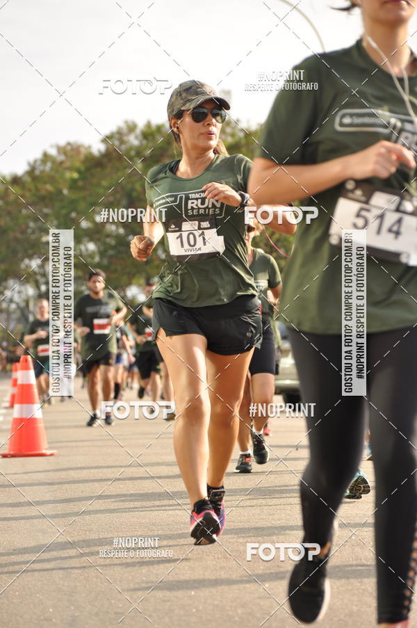 Buy your photos of the eventSANTANDER TRACK&FIELD RUN SERIES Shopping Vitria on Fotop