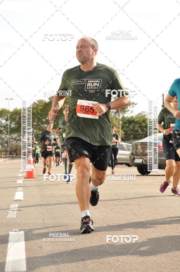 Buy your photos of the eventSANTANDER TRACK&FIELD RUN SERIES Shopping Vitria on Fotop