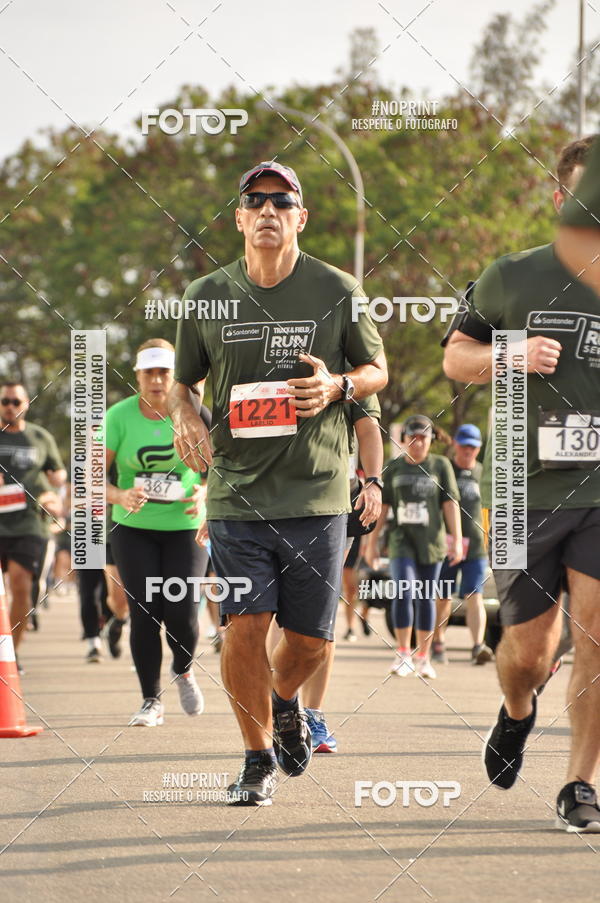 Buy your photos of the eventSANTANDER TRACK&FIELD RUN SERIES Shopping Vitria on Fotop