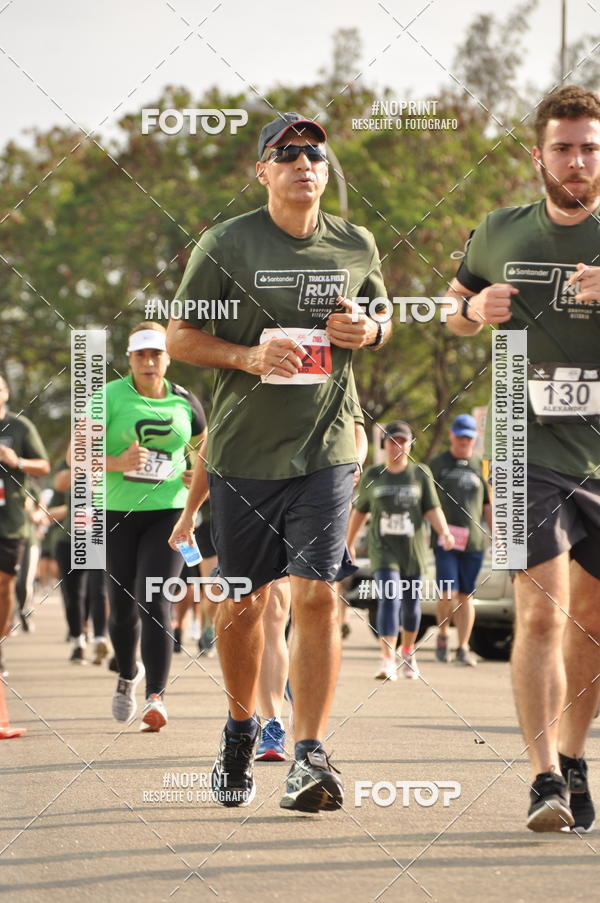 Buy your photos of the eventSANTANDER TRACK&FIELD RUN SERIES Shopping Vitria on Fotop