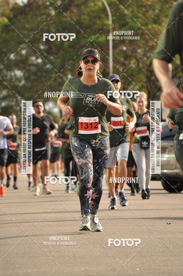 Buy your photos of the eventSANTANDER TRACK&FIELD RUN SERIES Shopping Vitria on Fotop