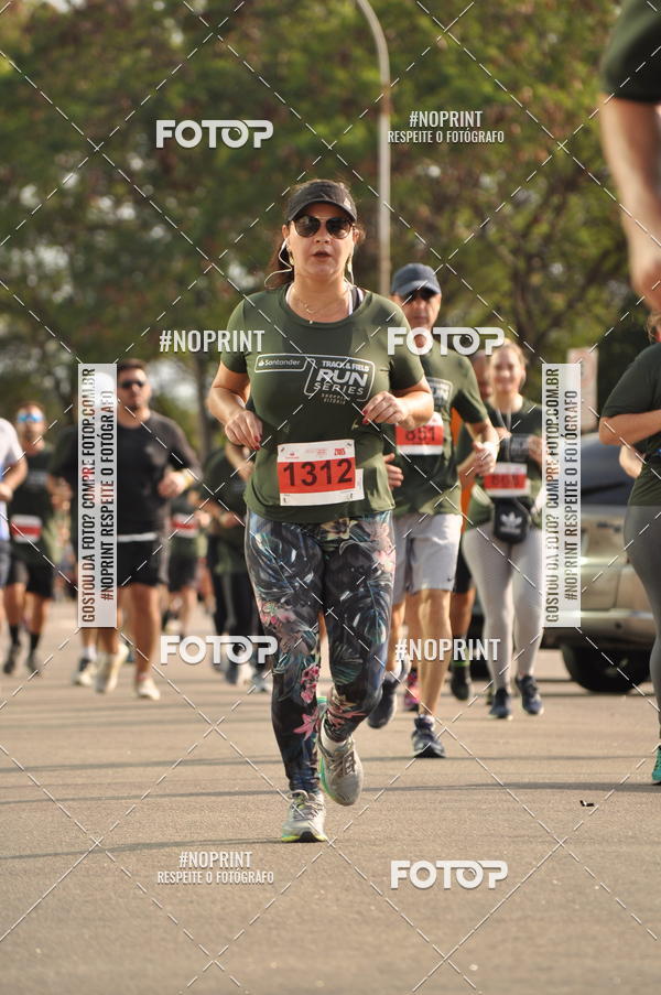 Buy your photos of the eventSANTANDER TRACK&FIELD RUN SERIES Shopping Vitria on Fotop