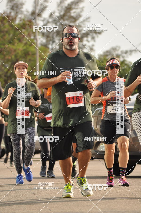 Buy your photos of the eventSANTANDER TRACK&FIELD RUN SERIES Shopping Vitria on Fotop