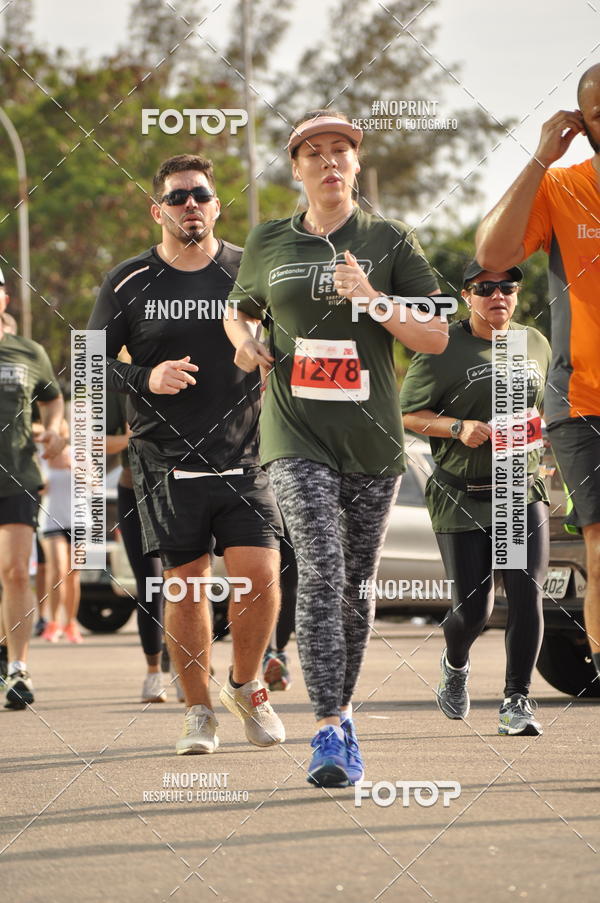 Buy your photos of the eventSANTANDER TRACK&FIELD RUN SERIES Shopping Vitria on Fotop