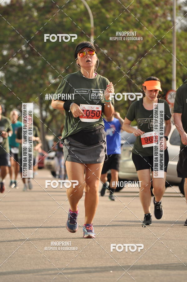 Buy your photos of the eventSANTANDER TRACK&FIELD RUN SERIES Shopping Vitria on Fotop