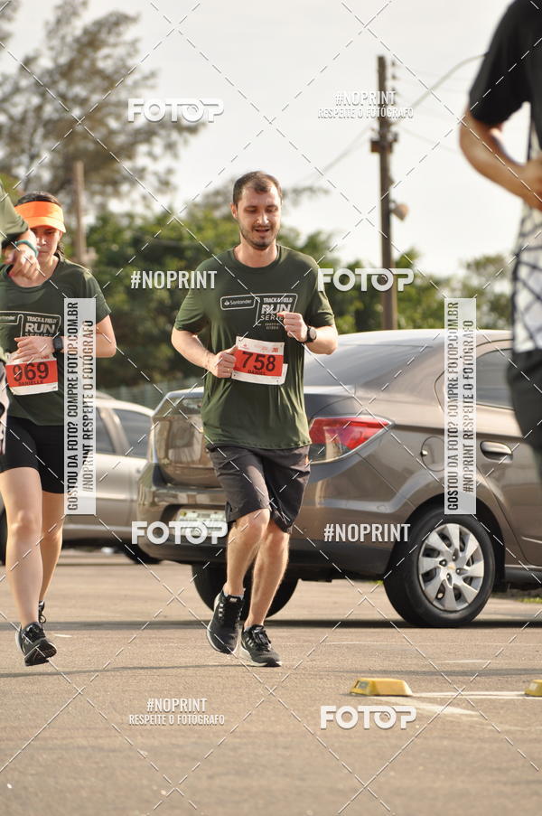 Buy your photos of the eventSANTANDER TRACK&FIELD RUN SERIES Shopping Vitria on Fotop