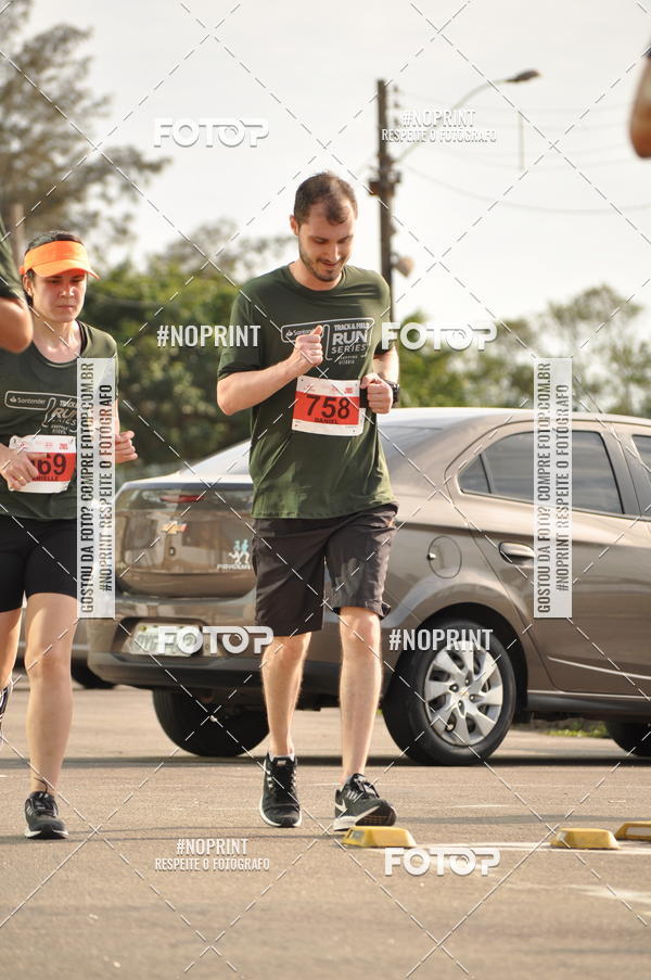 Buy your photos of the eventSANTANDER TRACK&FIELD RUN SERIES Shopping Vitria on Fotop