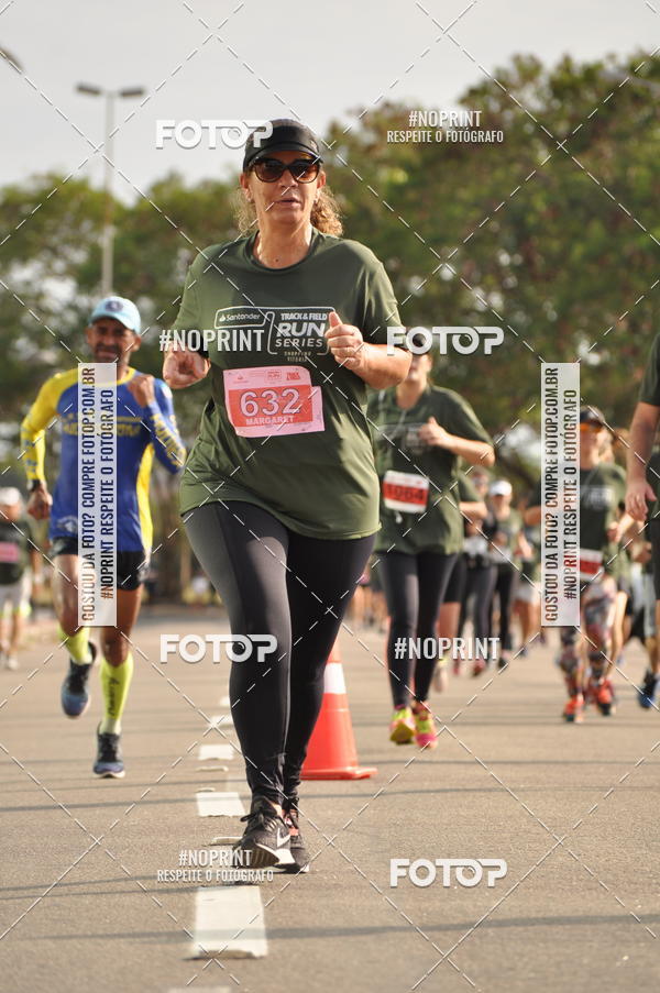 Buy your photos of the eventSANTANDER TRACK&FIELD RUN SERIES Shopping Vitria on Fotop