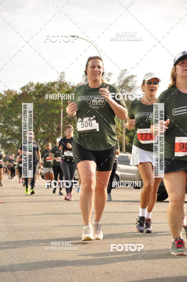 Buy your photos of the eventSANTANDER TRACK&FIELD RUN SERIES Shopping Vitria on Fotop