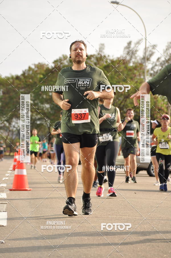 Buy your photos of the eventSANTANDER TRACK&FIELD RUN SERIES Shopping Vitria on Fotop