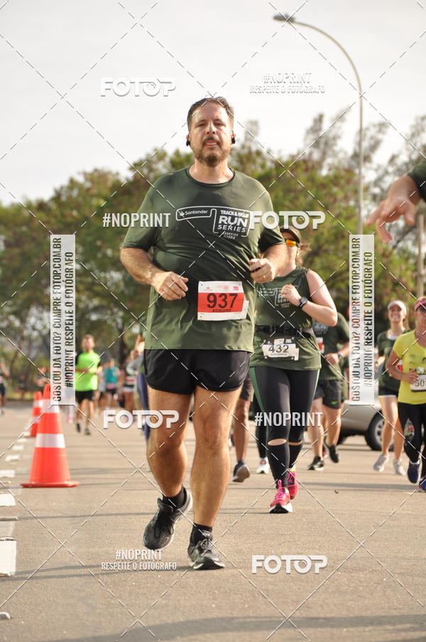 Buy your photos of the eventSANTANDER TRACK&FIELD RUN SERIES Shopping Vitria on Fotop