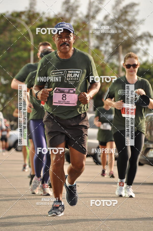 Buy your photos of the eventSANTANDER TRACK&FIELD RUN SERIES Shopping Vitria on Fotop