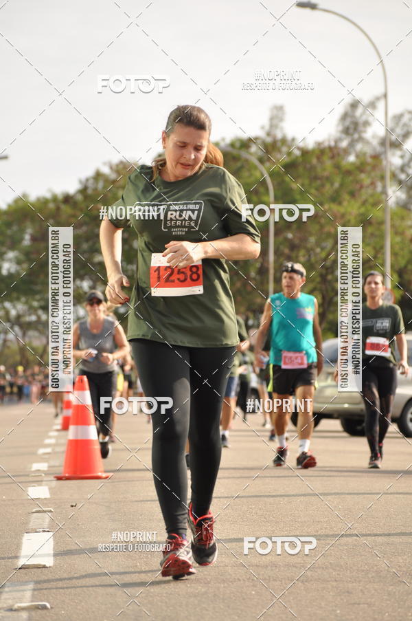 Buy your photos of the eventSANTANDER TRACK&FIELD RUN SERIES Shopping Vitria on Fotop