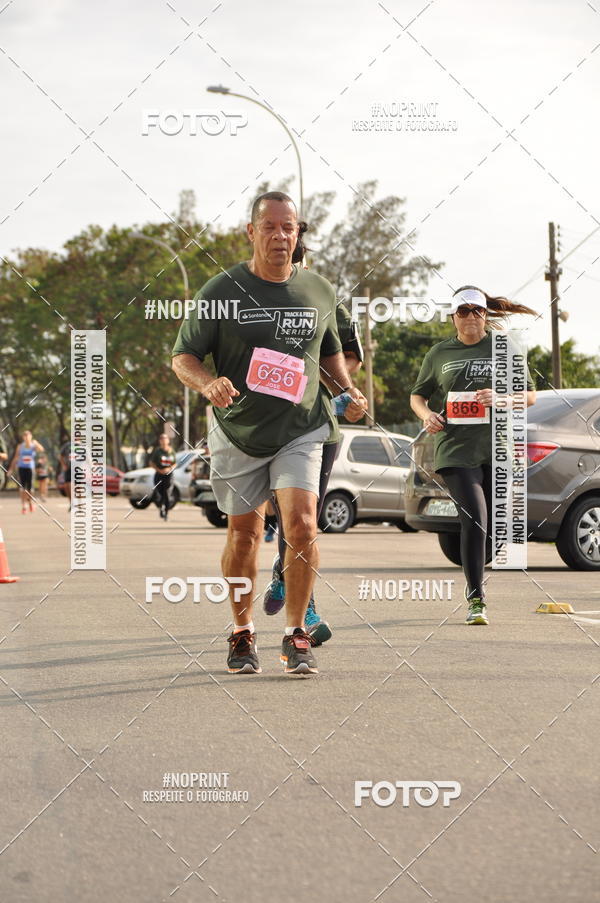 Buy your photos of the eventSANTANDER TRACK&FIELD RUN SERIES Shopping Vitria on Fotop