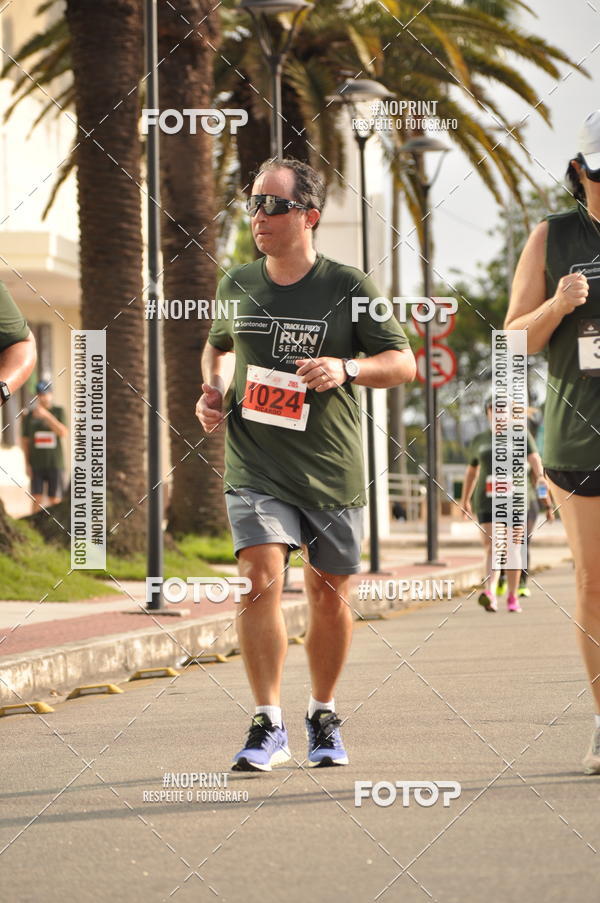 Buy your photos of the eventSANTANDER TRACK&FIELD RUN SERIES Shopping Vitria on Fotop