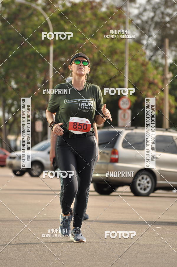 Buy your photos of the eventSANTANDER TRACK&FIELD RUN SERIES Shopping Vitria on Fotop