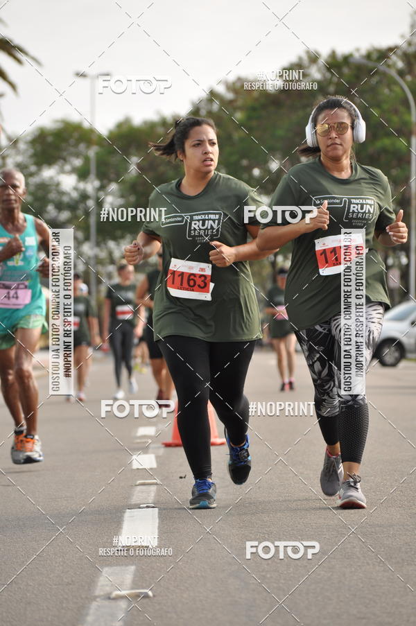 Buy your photos of the eventSANTANDER TRACK&FIELD RUN SERIES Shopping Vitria on Fotop