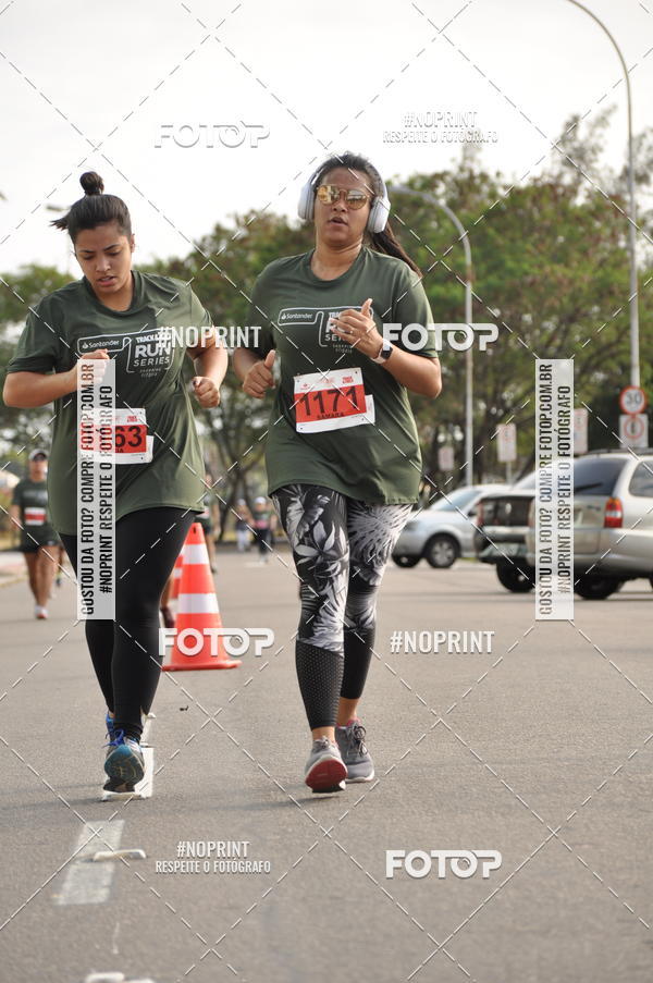 Buy your photos of the eventSANTANDER TRACK&FIELD RUN SERIES Shopping Vitria on Fotop