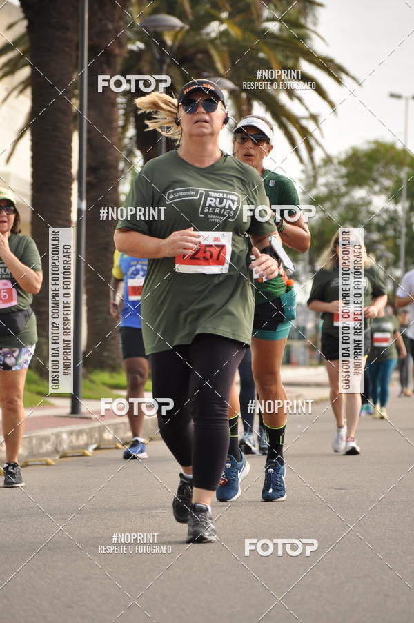 Buy your photos of the eventSANTANDER TRACK&FIELD RUN SERIES Shopping Vitria on Fotop