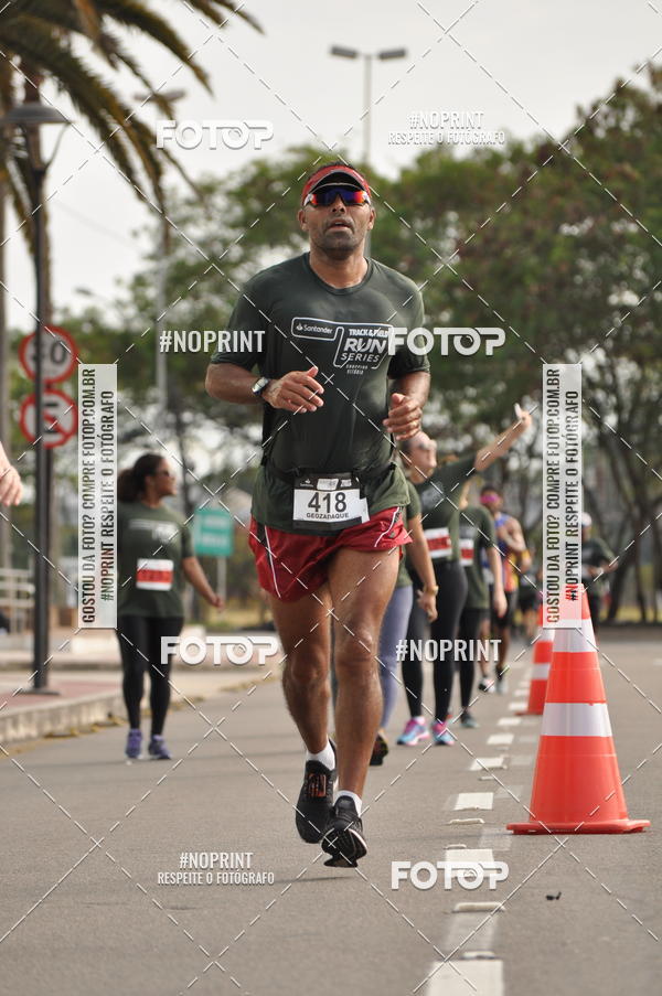 Buy your photos of the eventSANTANDER TRACK&FIELD RUN SERIES Shopping Vitria on Fotop