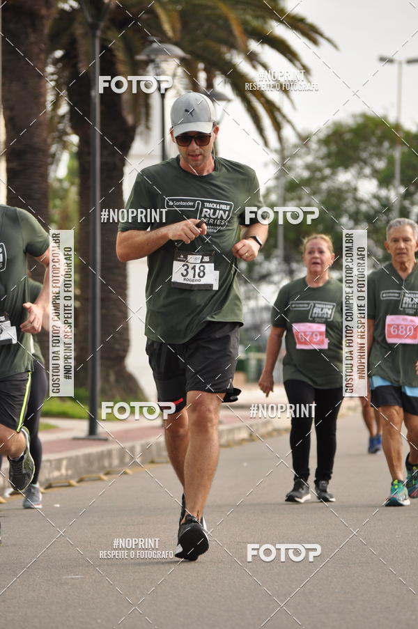 Buy your photos of the eventSANTANDER TRACK&FIELD RUN SERIES Shopping Vitria on Fotop