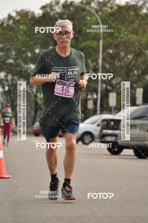 Buy your photos of the eventSANTANDER TRACK&FIELD RUN SERIES Shopping Vitria on Fotop