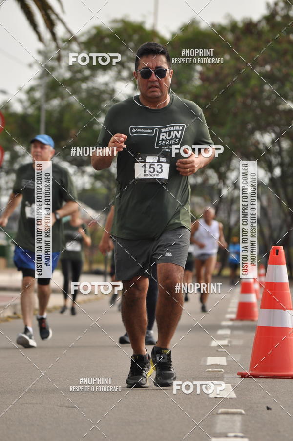 Buy your photos of the eventSANTANDER TRACK&FIELD RUN SERIES Shopping Vitria on Fotop