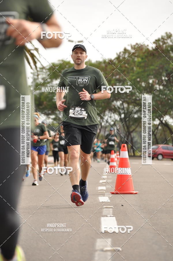 Buy your photos of the eventSANTANDER TRACK&FIELD RUN SERIES Shopping Vitria on Fotop