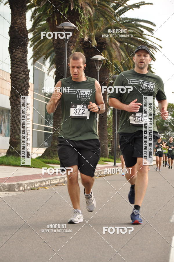 Buy your photos of the eventSANTANDER TRACK&FIELD RUN SERIES Shopping Vitria on Fotop