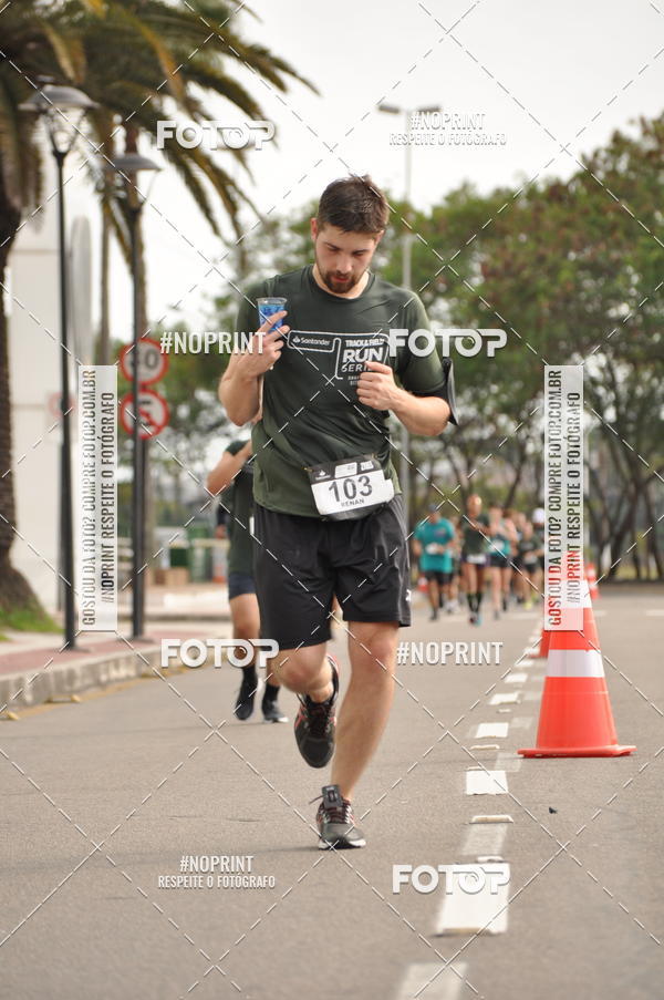 Buy your photos of the eventSANTANDER TRACK&FIELD RUN SERIES Shopping Vitria on Fotop