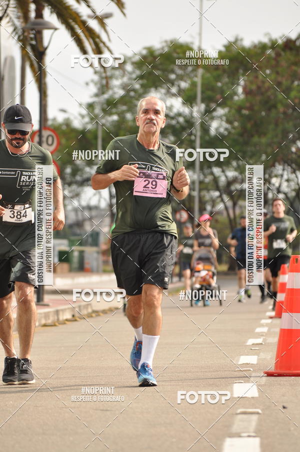 Buy your photos of the eventSANTANDER TRACK&FIELD RUN SERIES Shopping Vitria on Fotop