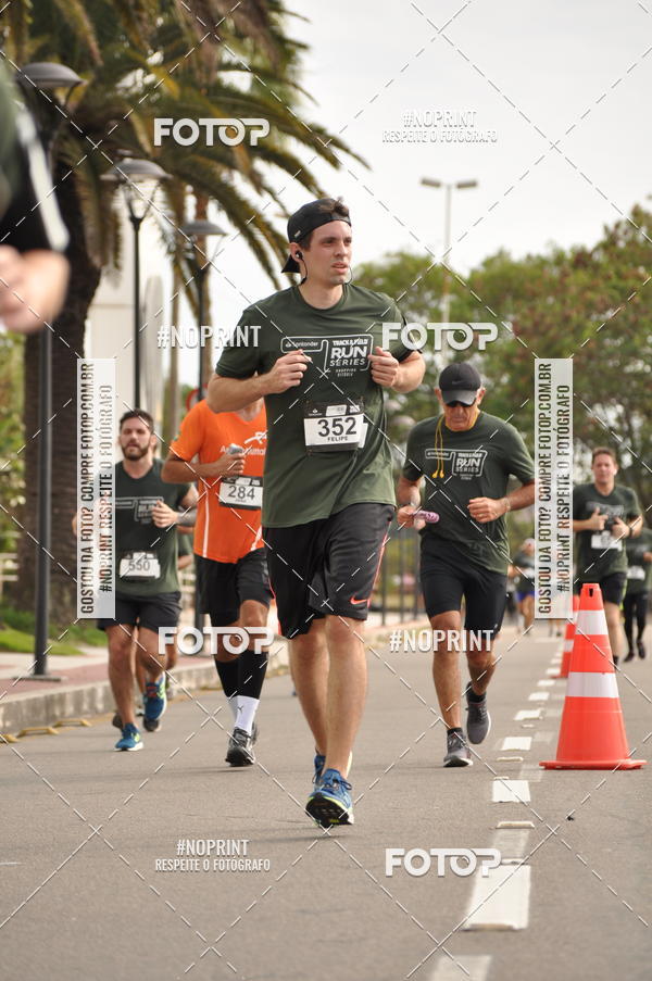 Buy your photos of the eventSANTANDER TRACK&FIELD RUN SERIES Shopping Vitria on Fotop