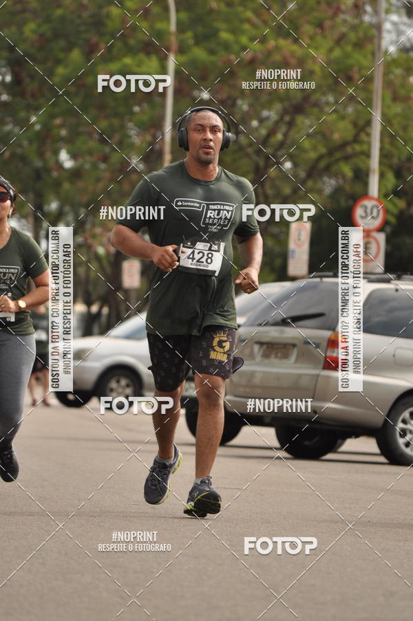 Buy your photos of the eventSANTANDER TRACK&FIELD RUN SERIES Shopping Vitria on Fotop